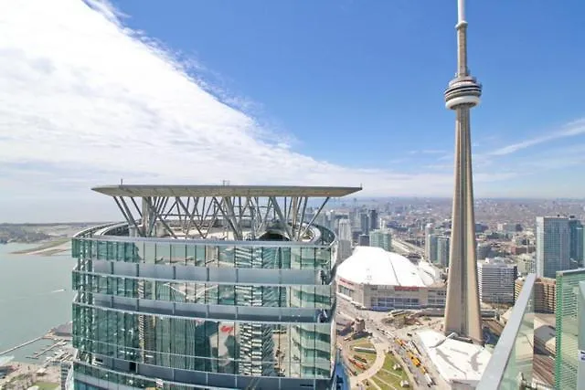 Apartment Presidential 2Br Plus 1 Condo, Entertainment District - Downtown With Cn Tower View, Balcony, Pool & Hot Tub Toronto